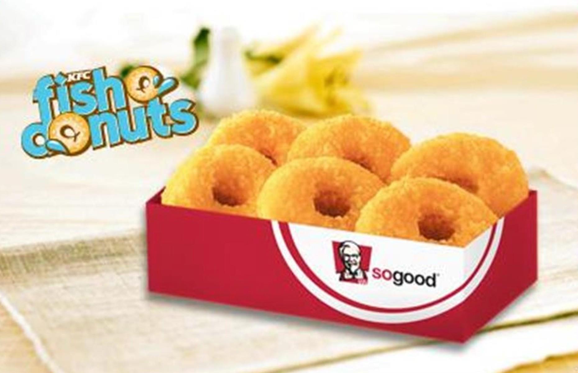 <p>Fish Donuts were savory fish cakes shaped like ring donuts, and they were sold at branches of KFC in Singapore in 2012. The savory snacks were battered and deep-fried, then seasoned with sesame seeds and served with tangy tartare sauce. Just like the sweet treat they mimicked, the savory snacks came in packs of six. The same year, the brand also sold Shrimp Stars – shrimp nuggets shaped like stars.</p>