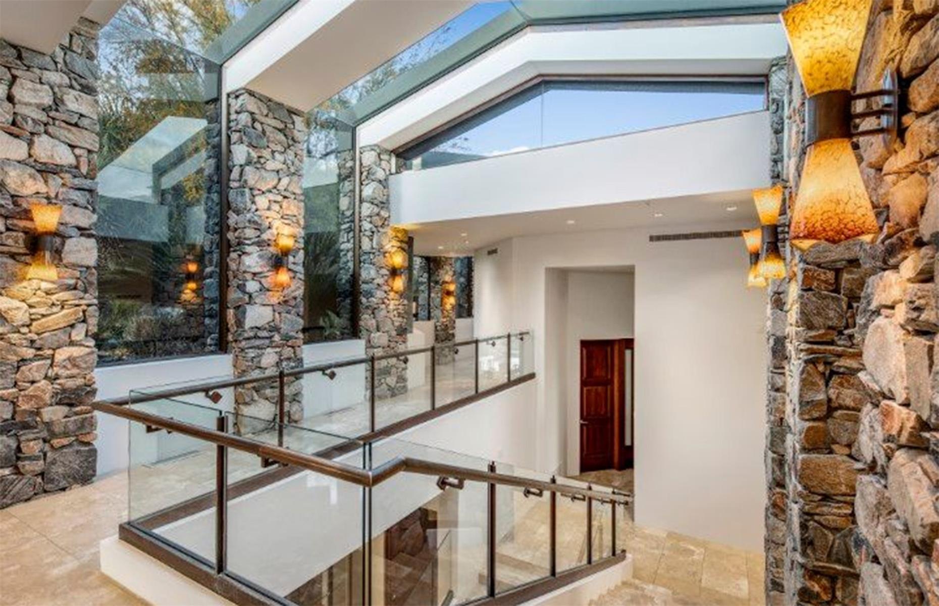 Дом Стивена Сигала Architektonisches Meisterwerk