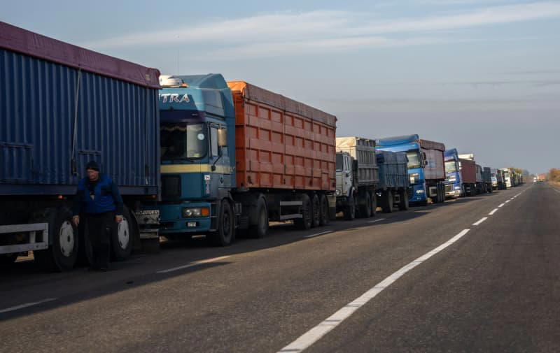 poles block truck traffic at checkpoints on border with ukraine