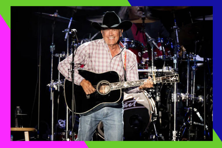 How much are last-minute tickets to see George Strait at MetLife?