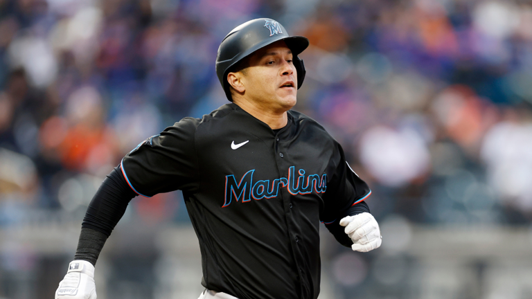Marlins designate Avisaíl García for assignment: Miami to pay out remaining $24 million, per report