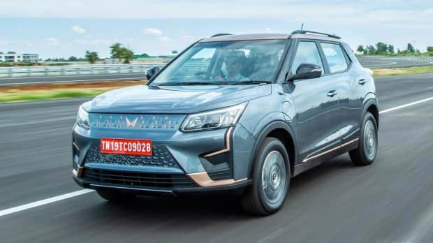 The XUV400 gets discounts worth Rs 4.4 lakh | Image: Express Drives