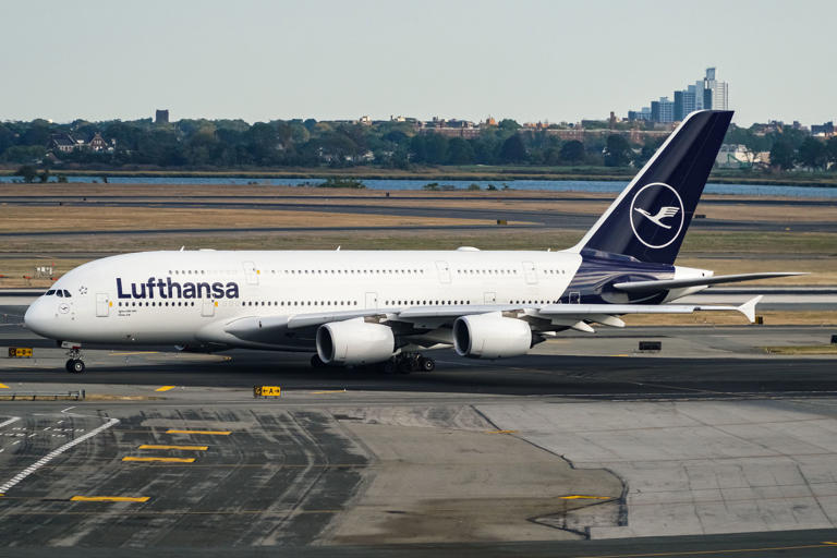 USDOT Fines SAA, Lufthansa, KLM $2.5 Million For Delayed COVID-19 Refunds 