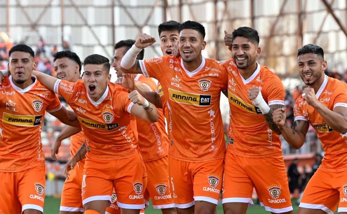 Campeón Con Cobreloa No Lo Pasa Bien En La Primera B E Hinchas Loínos ...