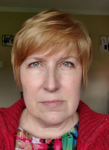 a reviewer's relatively straight hair