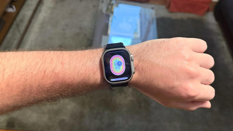 going on a run with just my apple watch and airpods still sucks