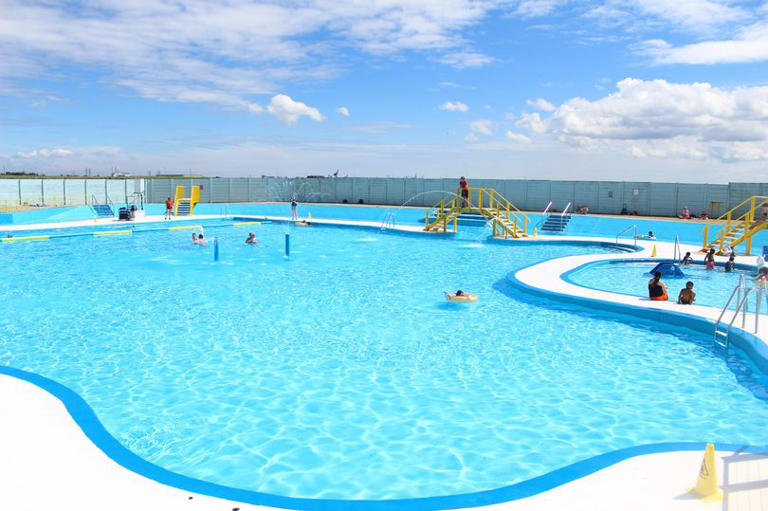 Opening date for new splash pad at the UK's only riverside tidal ...