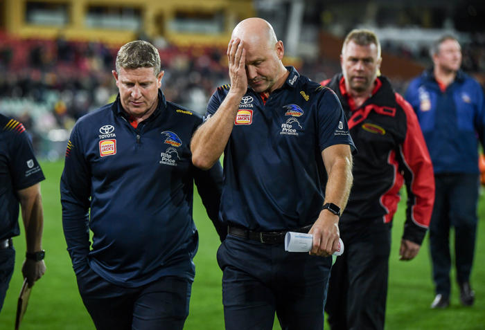 crows confirm review as nicks pressure grows
