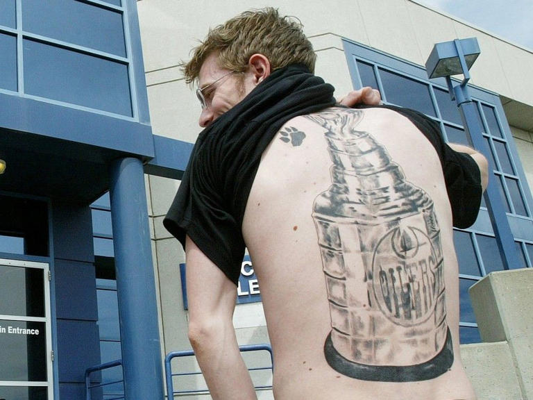 Oil on skin: Edmonton Oilers fan reflects on back tattoo from 2006 final