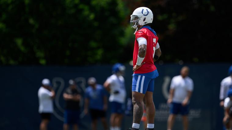 Colts' Anthony Richardson Has Injury Scare, Joe Flacco Takes First-team ...