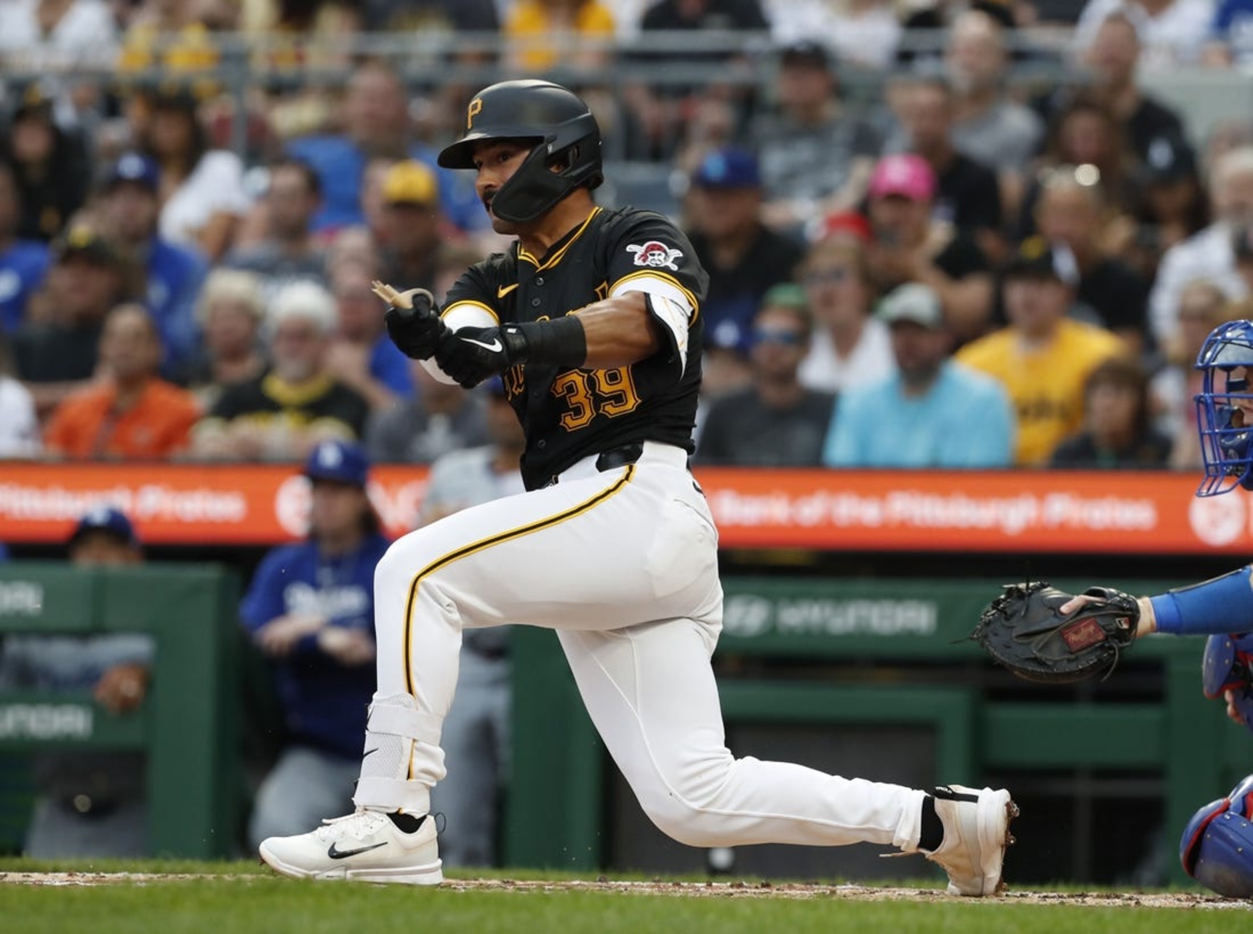 Nick Gonzales, Pirates Shoot For Sweep Of Dodgers