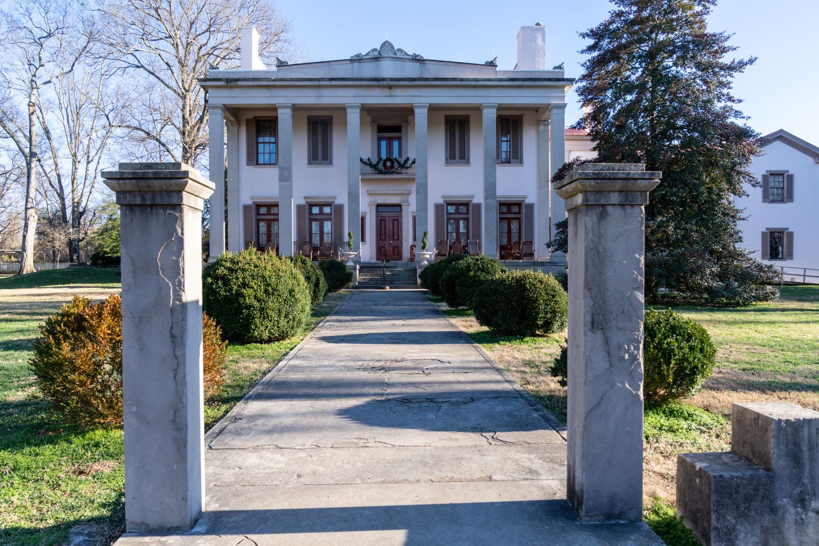 <p class="wp-caption-text">Image Credit: Shutterstock / melissamn</p>  <p>Step back in time with a visit to the Belle Meade Plantation. Take a guided tour of the historic mansion, stroll through beautiful gardens, and learn about the lives of the people who lived and worked on the estate.</p>