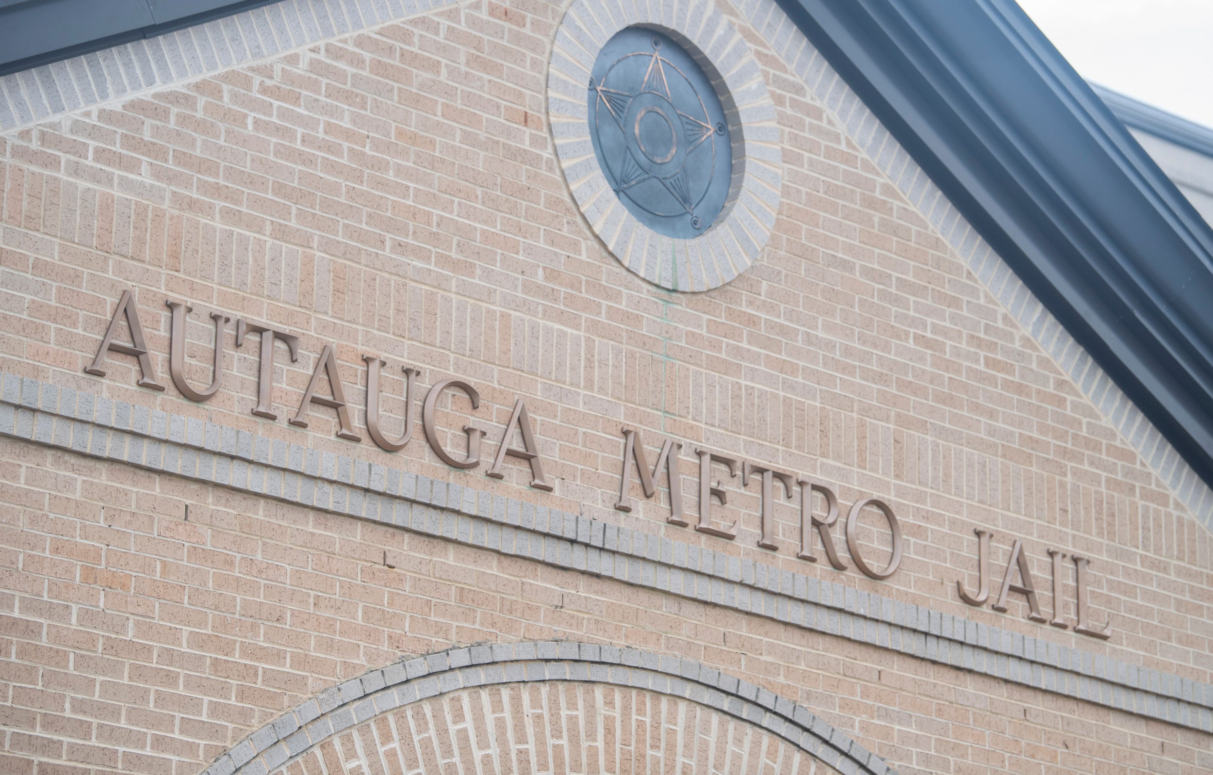 Costs to house inmates top 1M as Autauga jail rehab continues