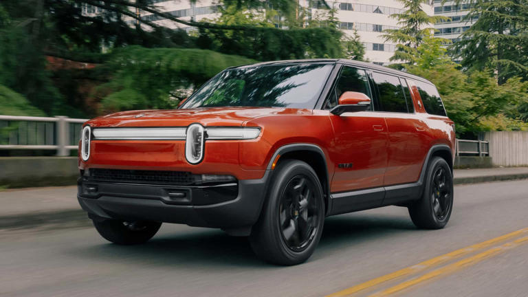 The 2025 Rivian R1T and R1S Cut 1.6 Miles Of Internal Wiring