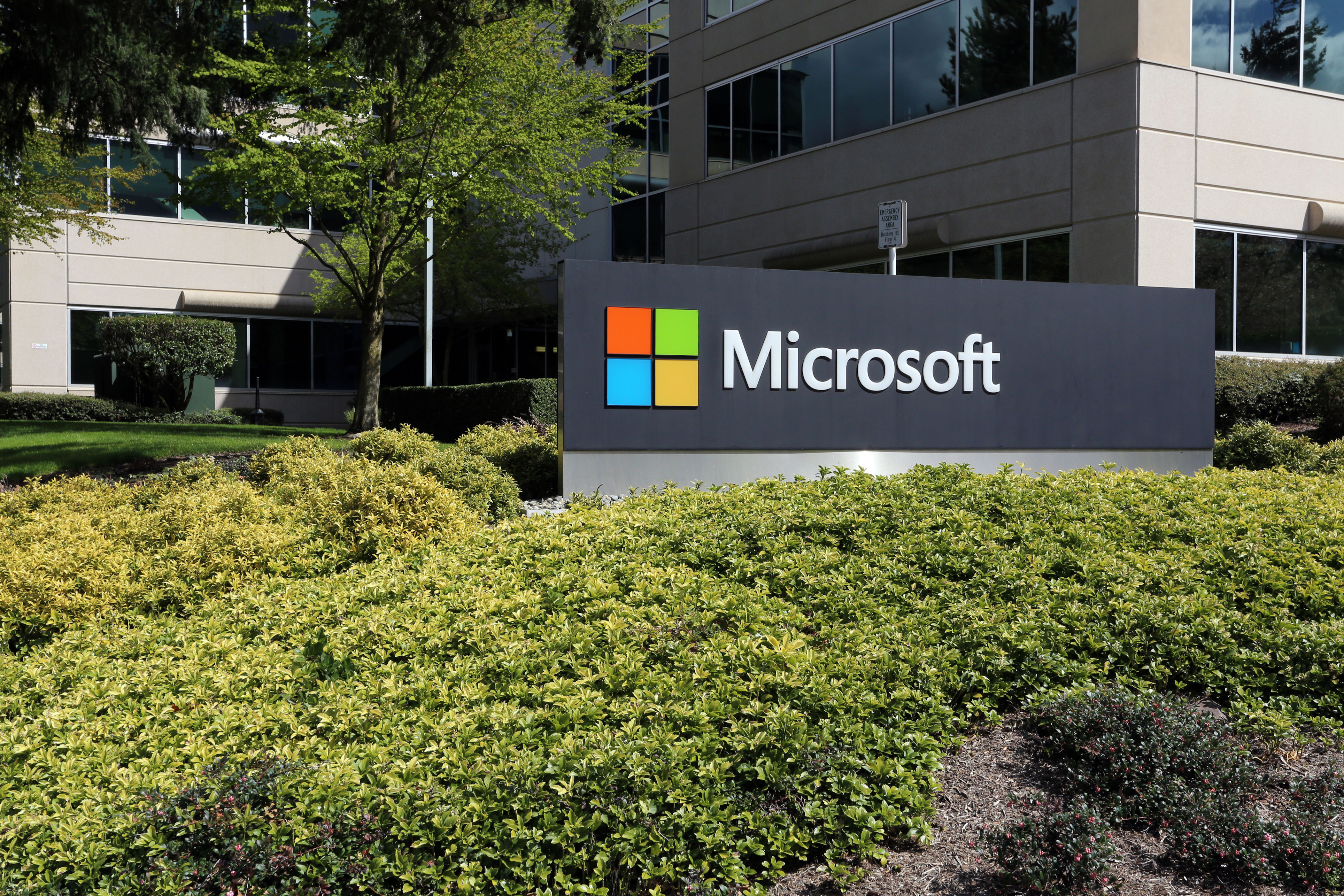 FTC Launches An Antitrust Probe Into Microsoft's Deal With Inflection AI