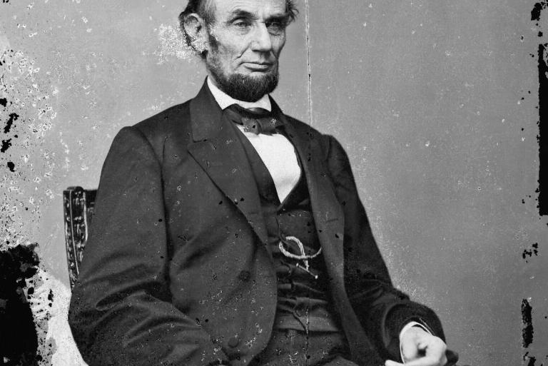<p>Miner's claims about Lincoln's last words have been criticized by some, which Stephen Mansfield acknowledged. "Surely, critics will say, to insist that these words are true, or that they are any reflection of Lincoln’s faith, is part of a religious re-working of his life – part of a misguided attempt by the pious to refashion him into a gleaming religious icon of some imagined national religion."</p> <p>He continued, saying that critics would claim that "this is the fruit of bad research and pitiful scholarship: more myth than history." Miner's account has received lots of support over the years, though. </p>