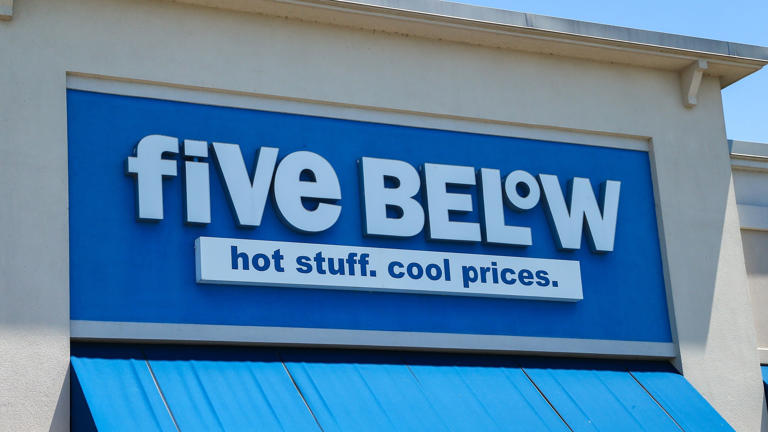 five below hot stuff cool prices storefront_BLU_A72003922