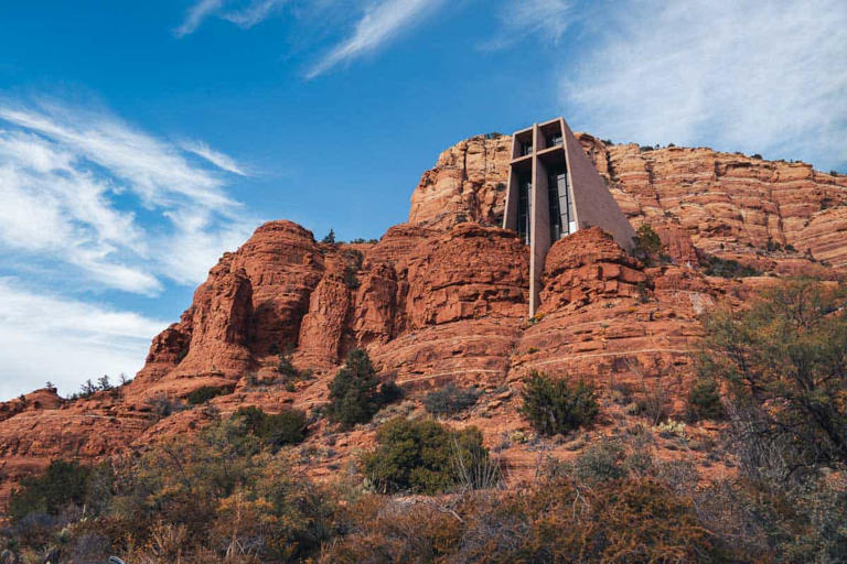 This sizzling Southwestern state is bursting with some of Americas most famous landmarks and a perfect escape when the...