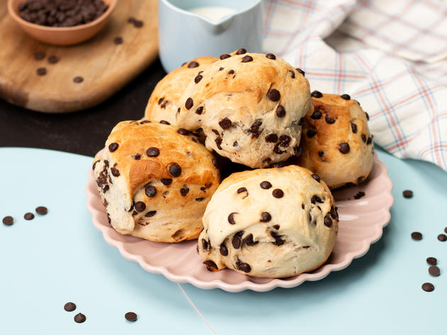 Mit diesem Rezept backt man fluffige Schokobrötchen zum Dahinschmelzen