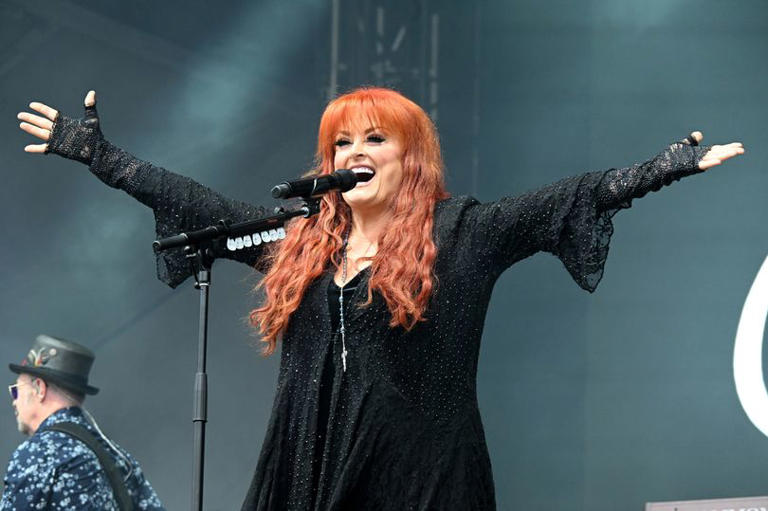 Fans were happy to see Wynonna Judd well at the 2024 Railbird Music Festival in comparison to her "stiff" Idol performance