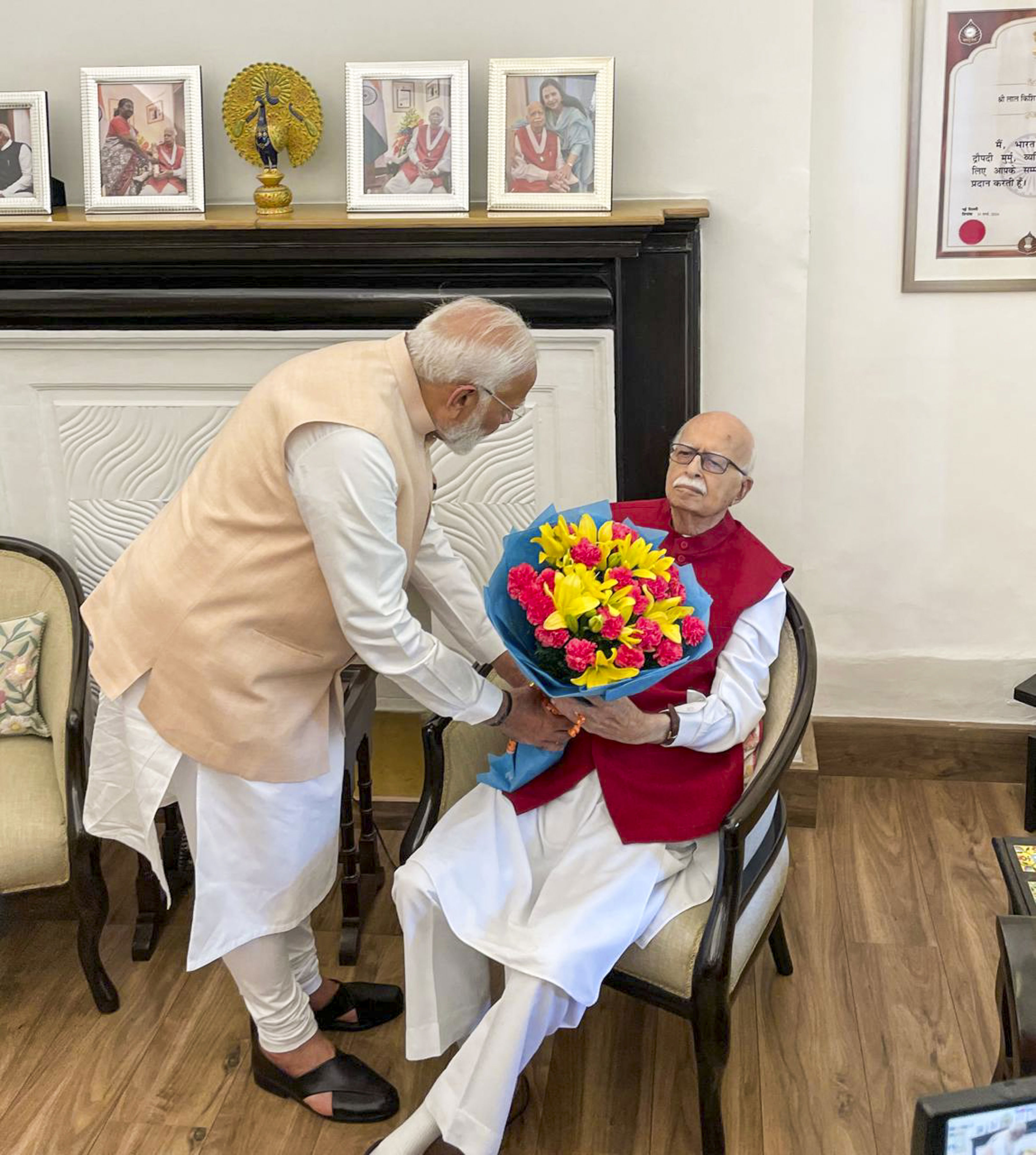 Modi Meets Advani, Murli Manohar Joshi Before Staking Claim As PM For ...