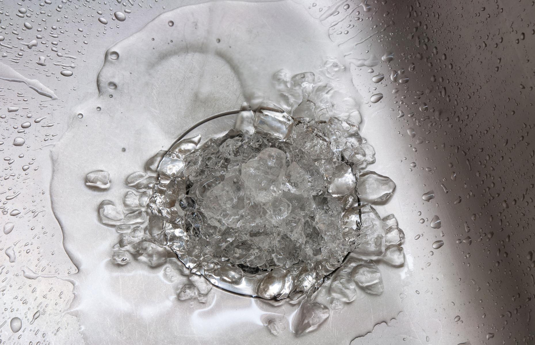 30 Genius Cleaning Hacks To Save Time And Money