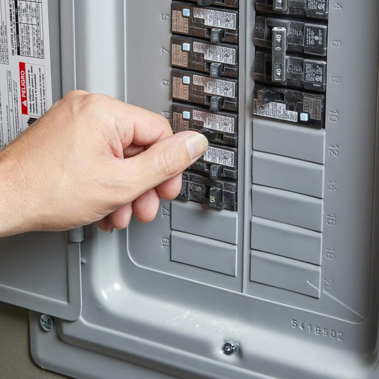 15 Electrical Mistakes Homeowners Make