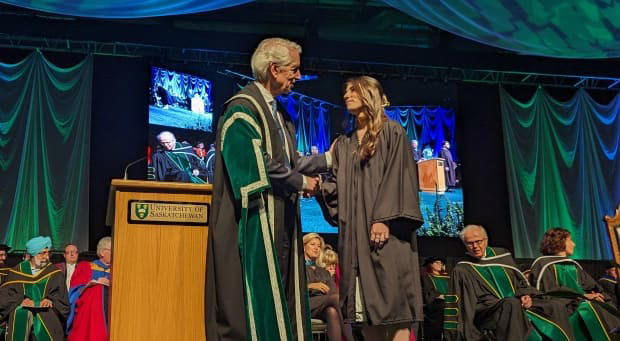 Twins take top spots in University of Saskatchewan graduating law class