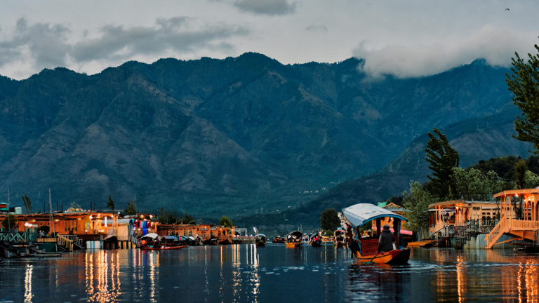 Kashmir tourism soars as valley escapes heat wave; houseboats and shikaras fully booked