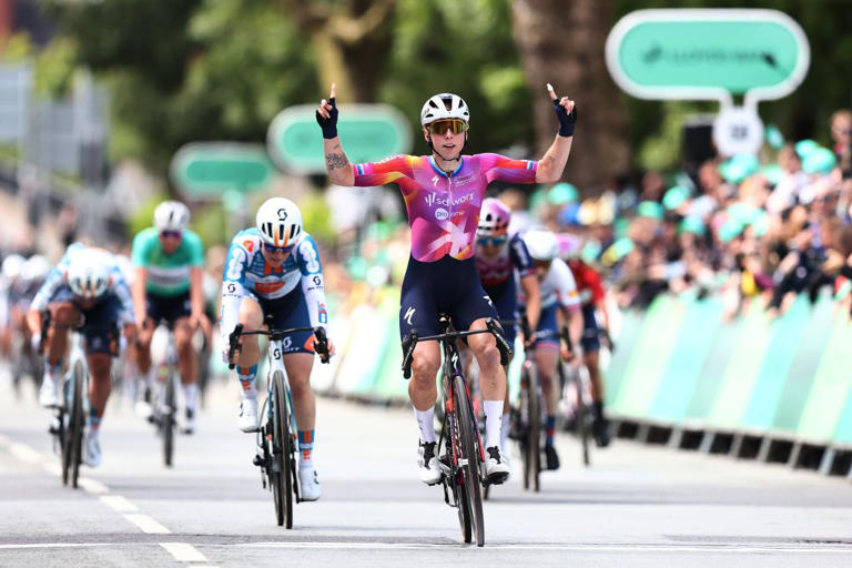 Tour of Britain Women stage 3: Lorena Wiebes wins
