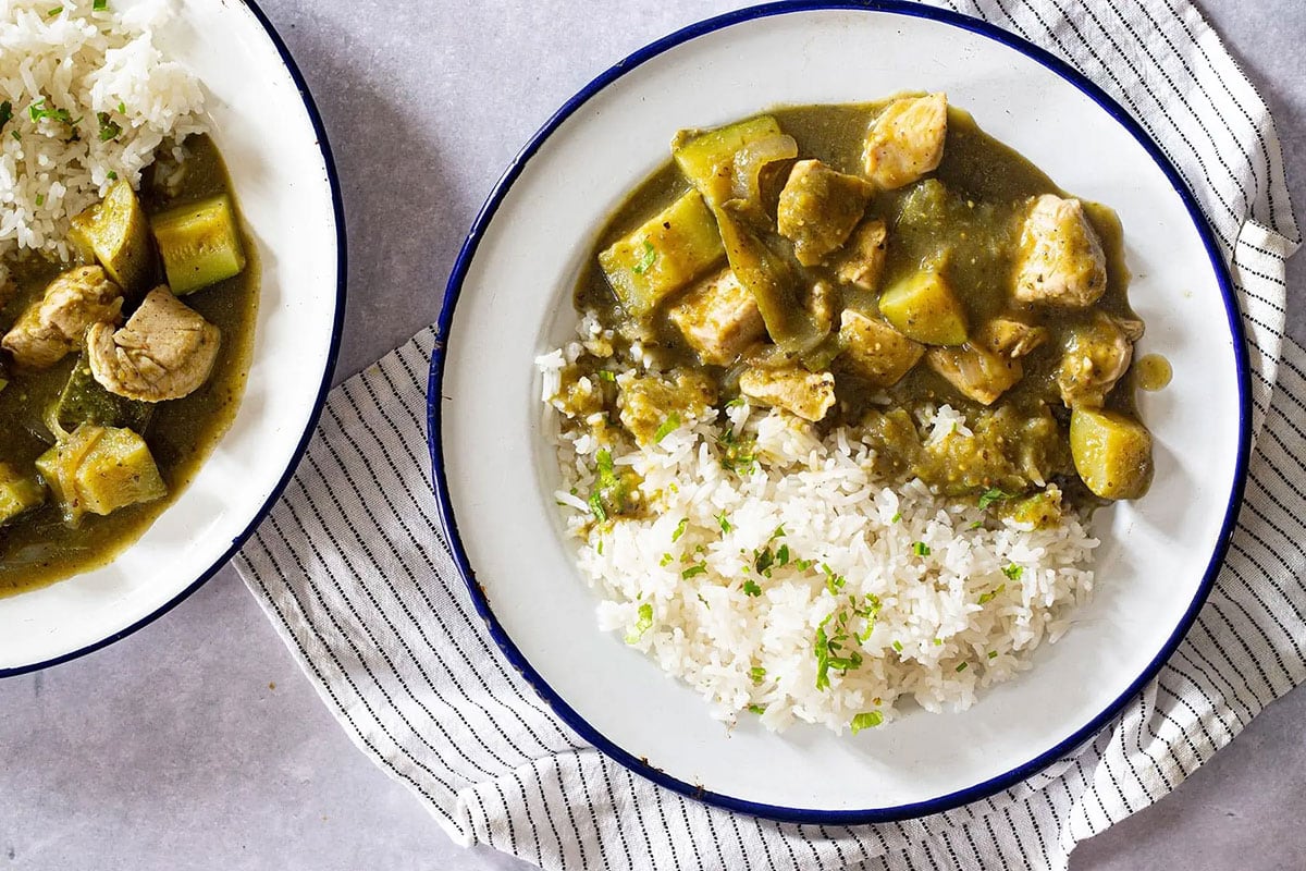 10 Recipes You Can Make With Tomatillos (canned and fresh)