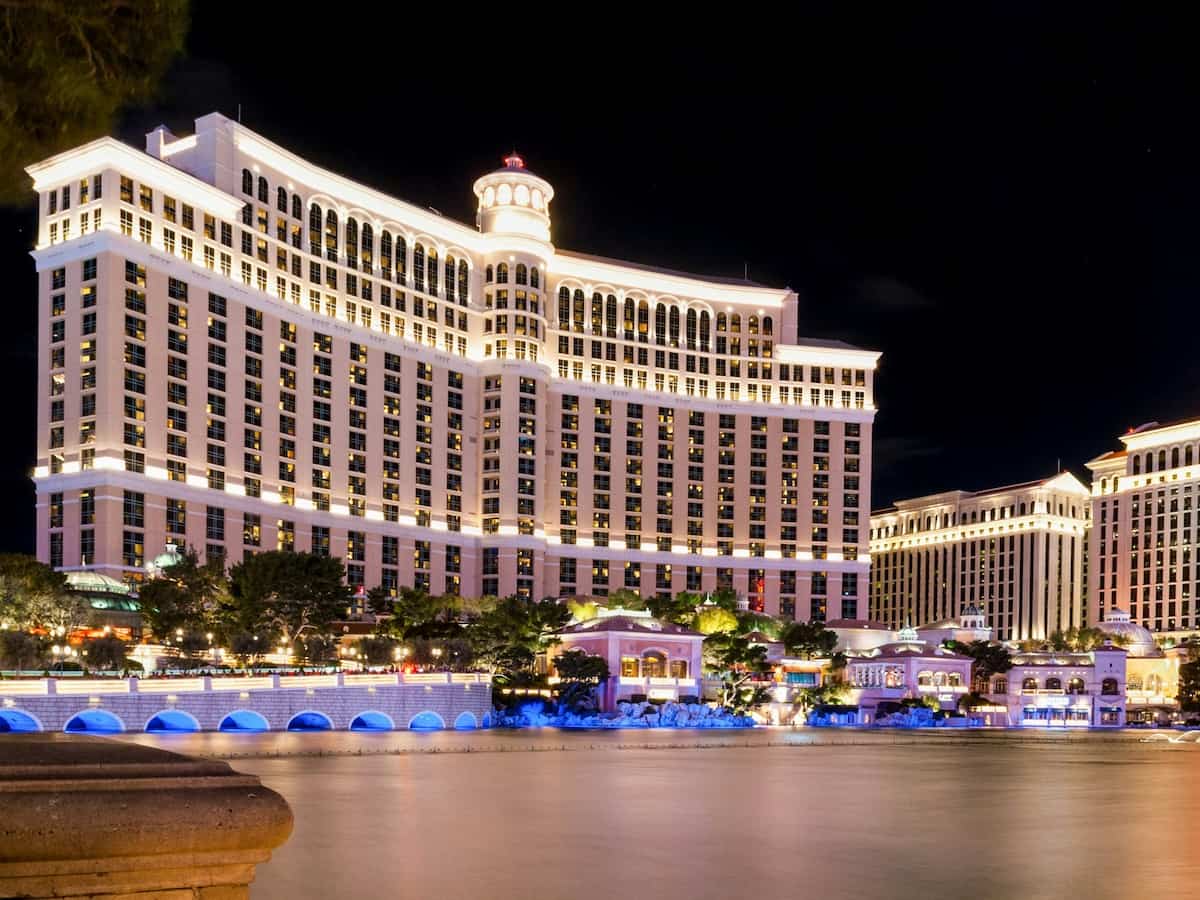 <p>It may be inspired by Lake Como in Italy, but the Bellagio fountains are a famous Las Vegas Strip landmark that offers a free show.</p>