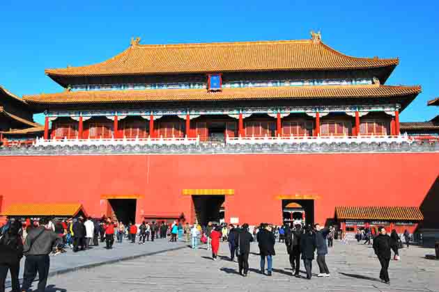 <p>This imposing red structure isn't Moscow's Red Square. It's the largest gate of Beijing's famous Forbidden City, the former home of Chinese emperors.</p>