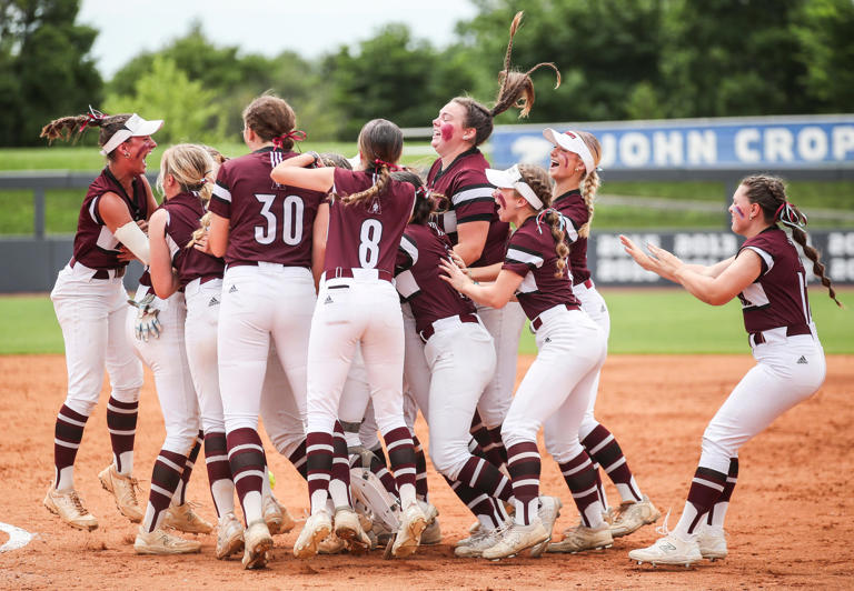 Assumption softball shuts down Daviess County, advances to KHSAA state