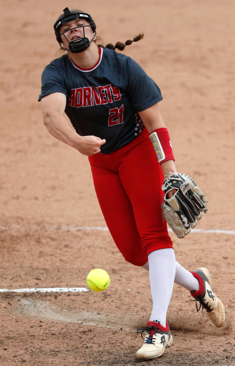 Rossville state champ Avery Layton crowned J&C Small Schools Softball