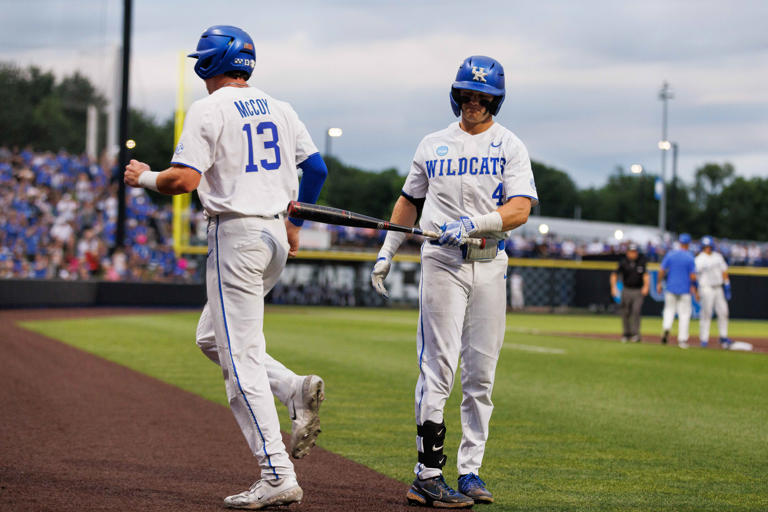 Kentucky baseball vs Oregon State prediction and odds for NCAA super