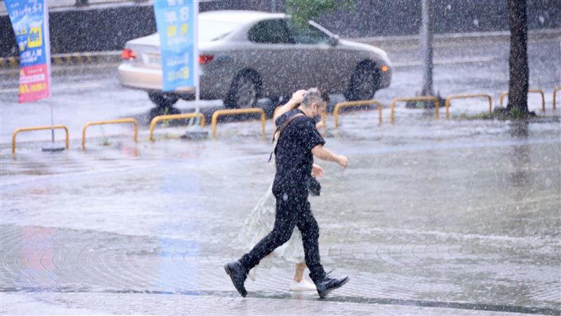 4縣市高溫拉警報！午後雷雨還沒結束 「北台灣雨最猛」時間曝