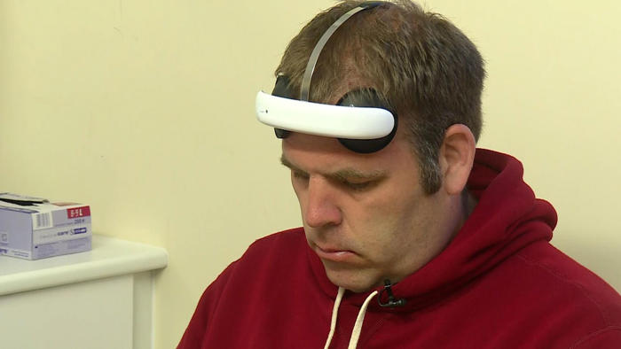 electric headset for depression recommended after nhs trial