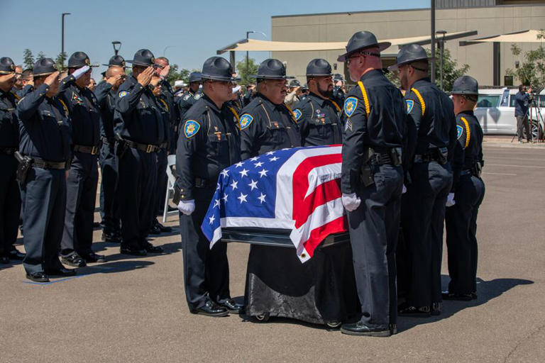 Public memorial service held for fallen Gila River police officer