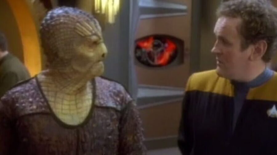 <p>At this point, you might think there are only surface-level similarities between Tosk and the Jem’Hadar. Sure, they’re both genetically engineered and they both have the ability to cloak themselves in combat, but that’s probably a coincidence…right? </p><p>But the plot thickens: the actual script for the episode “The Jem’Hadar” specifies that the titular baddies are using the same kind of cloak that Tosk uses in “Captive Pursuits.”</p>