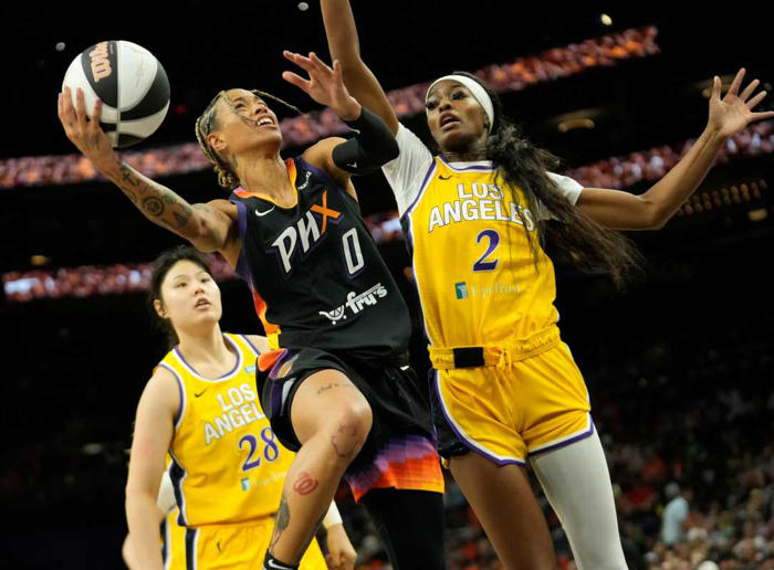 mom of wnba rookie moved by postgame interaction with diana taurasi
