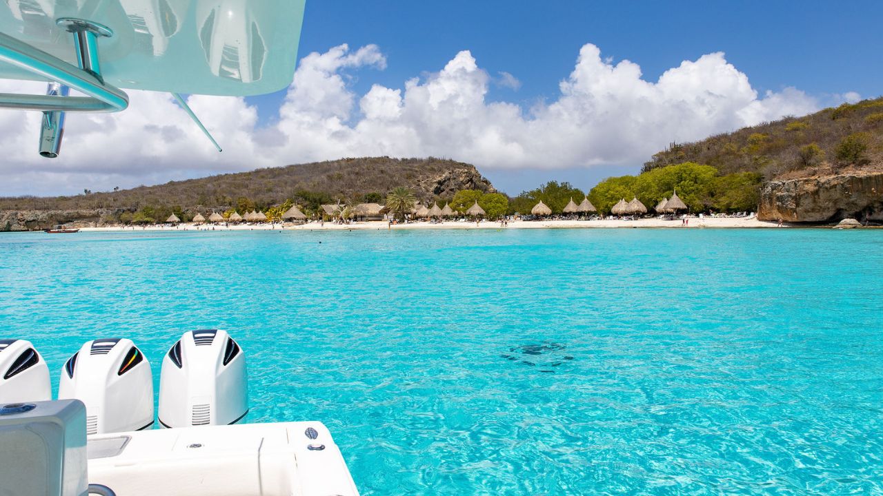 <p>Cruise on a catamaran from Willemstad to the tiny nearby island of Klein Curaçao for an unforgettable day of sailing, snorkeling, and relaxing on the island’s famous white sand beaches – it’s easily one of the most popular excursions on the island. </p>