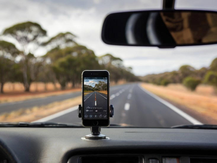 is it legal to mount and charge your phone on the car windscreen? here’s what you need to know