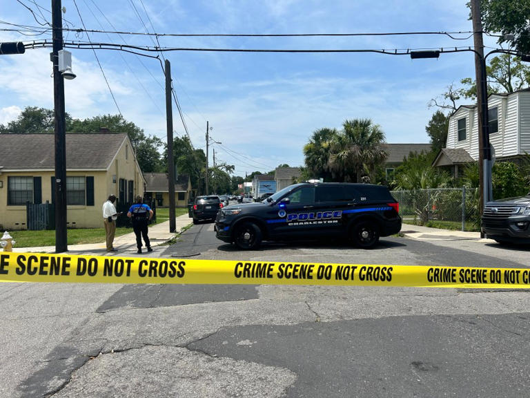 Charleston Police investigating fatal shooting on South Street