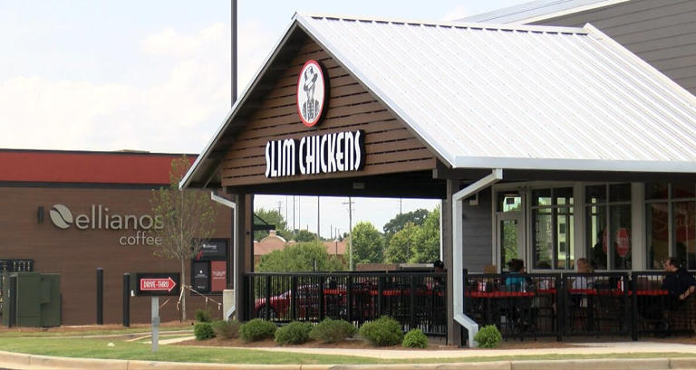 Slim Chickens Opens In Montgomery