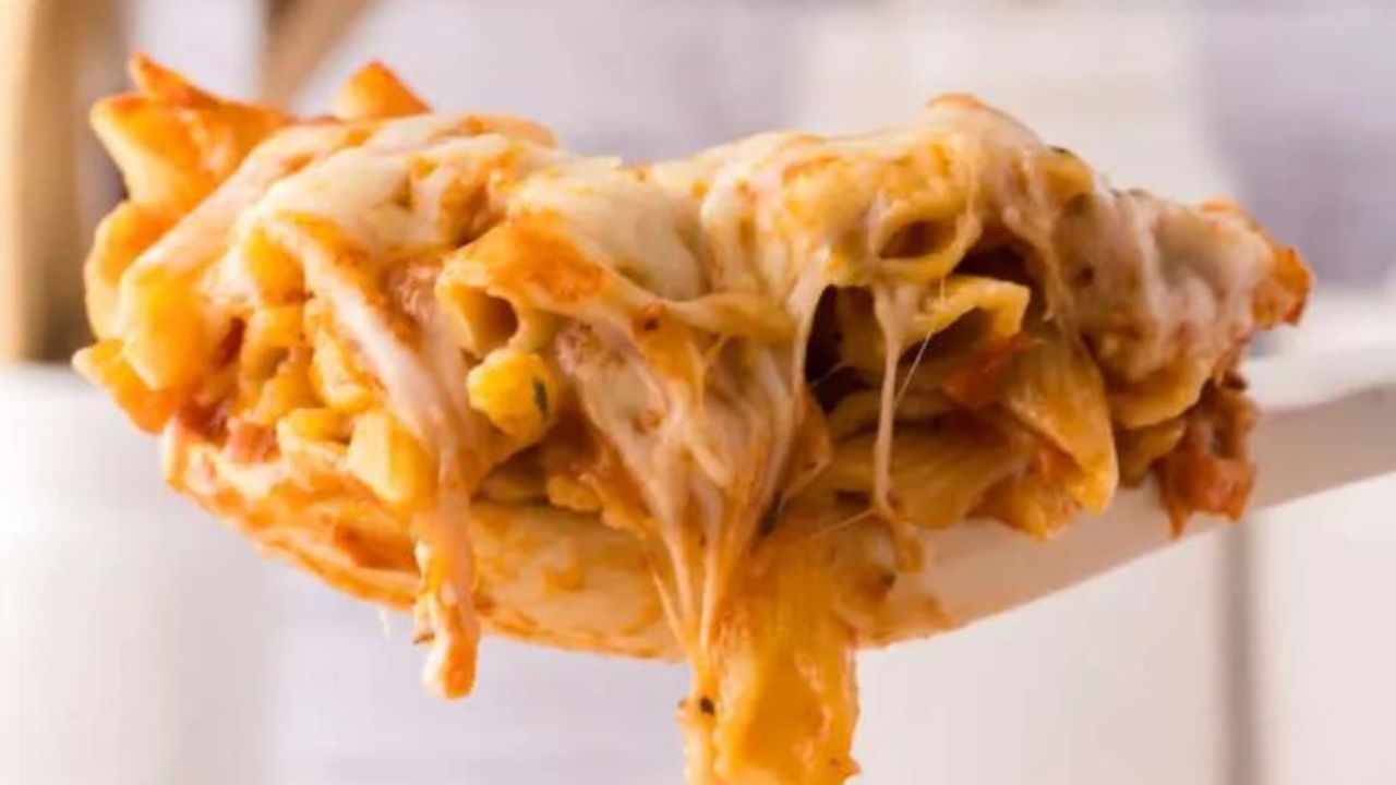 22 Effortless Chicken Recipes You Can Just Dump and Bake