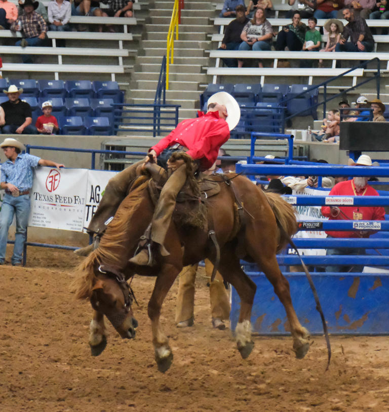 Crossroads Ranch dominates at 36th annual Coors Cowboy Club Ranch Rodeo