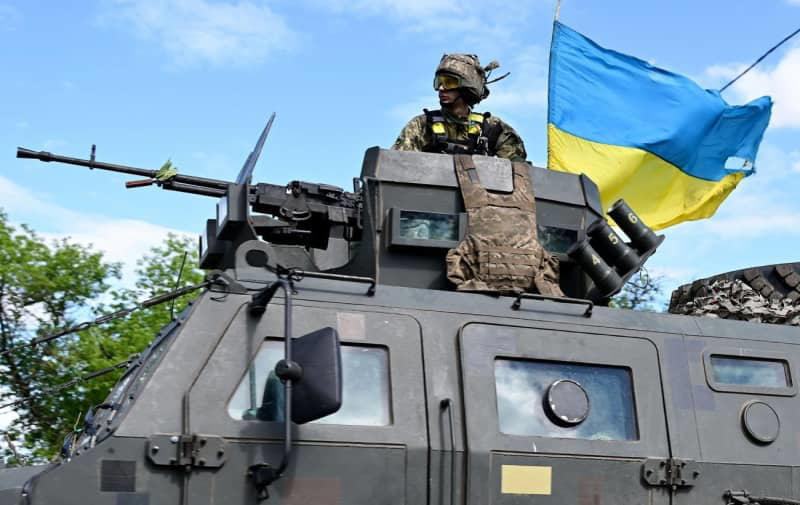 us lifts ban on transferring weapons to azov brigade - wp
