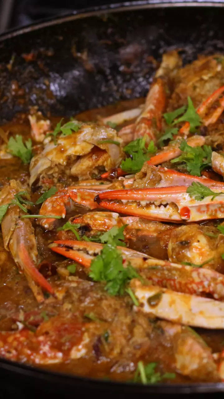 <p>For this, you need fresh crabs cooked in a spicy masala gravy, offering a delightful and rich seafood experience.</p>