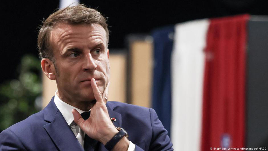 french parliamentary elections begin in overseas territories